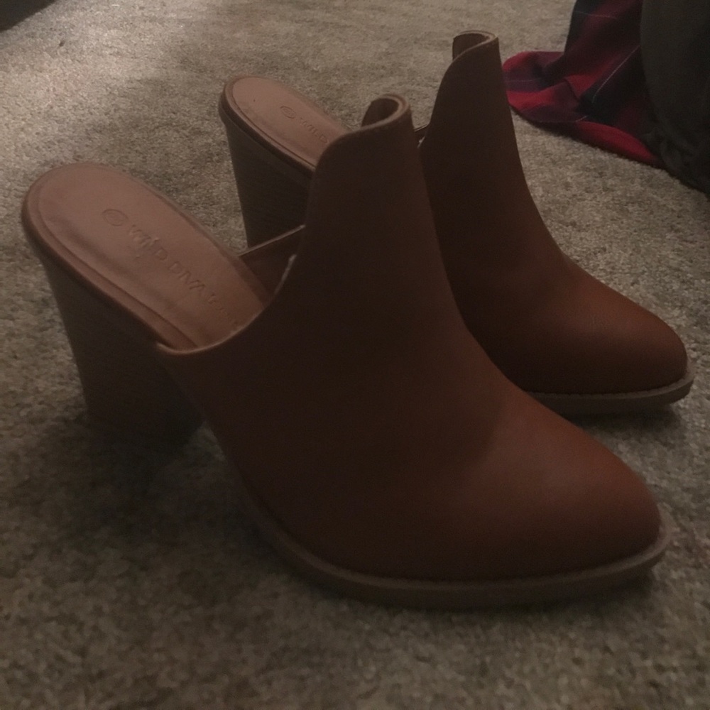 Tan Slide Heels